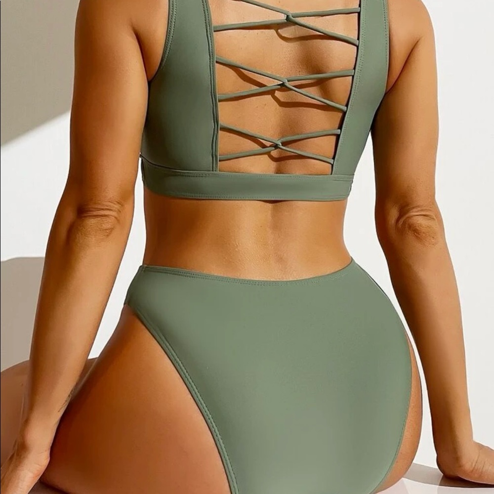 BNWT SHEIN Scoop Neck Bikini, L